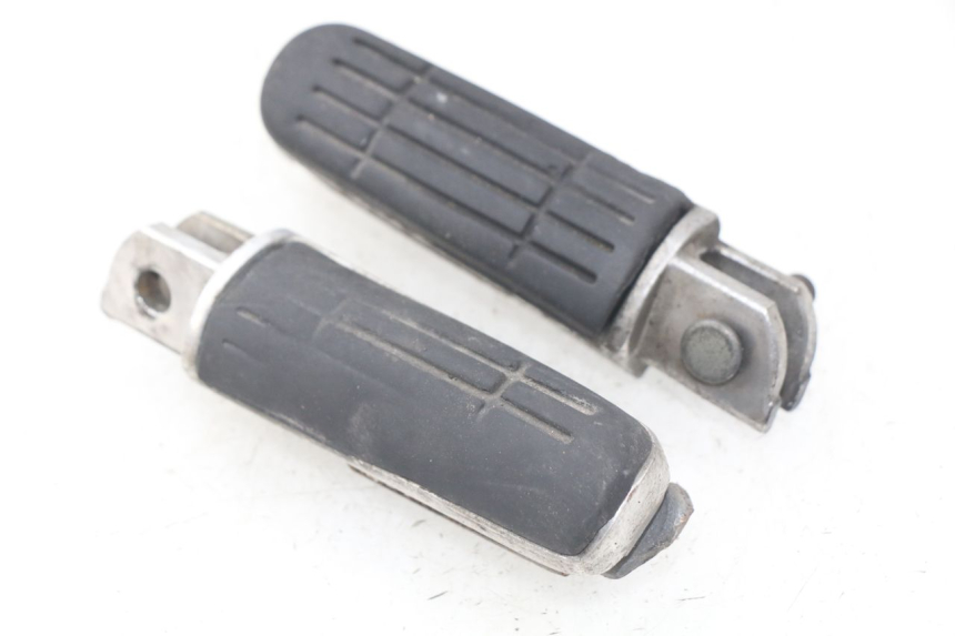 photo de VORDERE FUßRASTENPAAR YAMAHA FJR ABS 1300 (2006 - 2012)