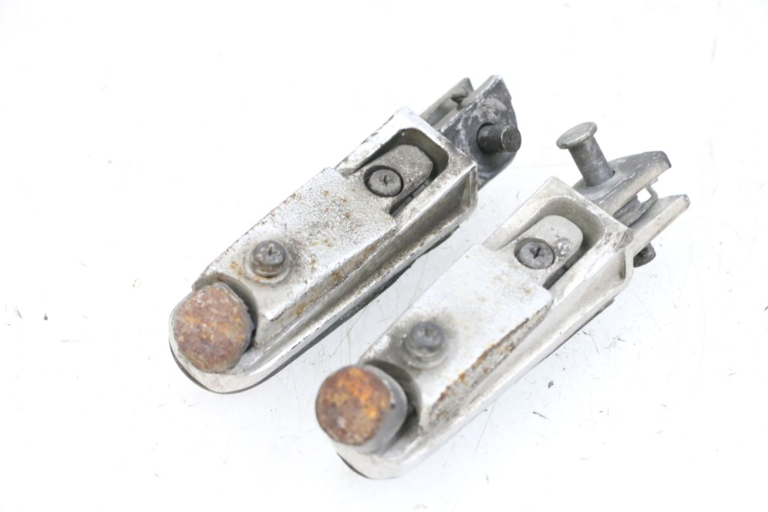 photo de VORDERE FUßRASTENPAAR YAMAHA FJR ABS 1300 (2006 - 2012) - Technische Nahaufnahme