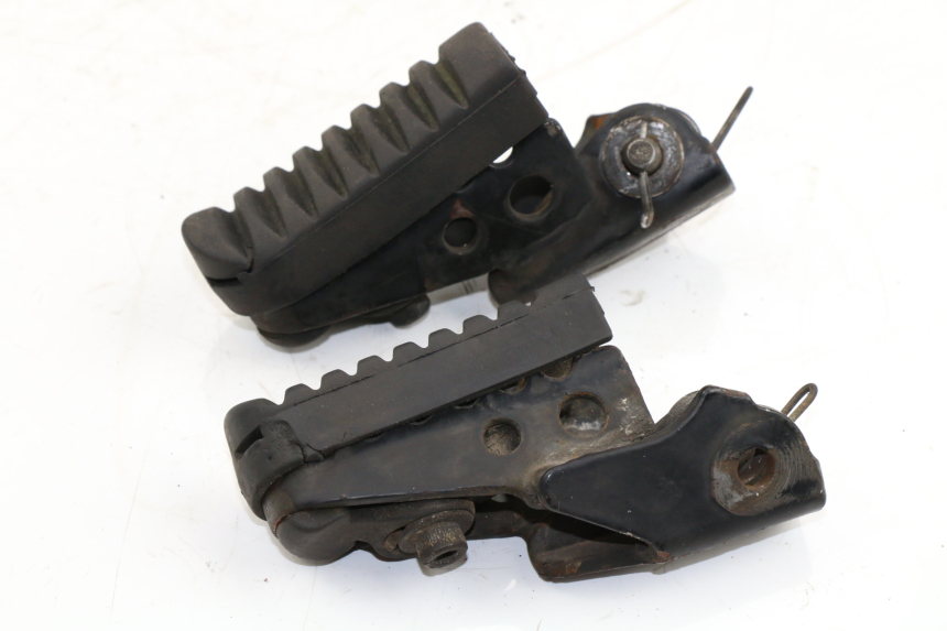 photo de FUSSRASTEN VORN HONDA CLR CITYFLY 125 (1998 - 2003)