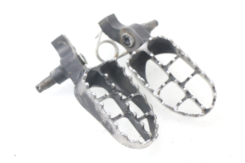 photo de FUSSRASTEN VORN HONDA CR 125 (2000 - 2001)