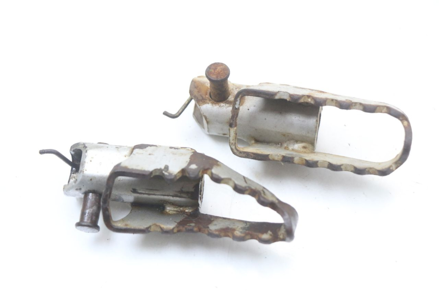 photo de FUSSRASTEN VORN KAWASAKI KDX 125 (1990 - 1991)