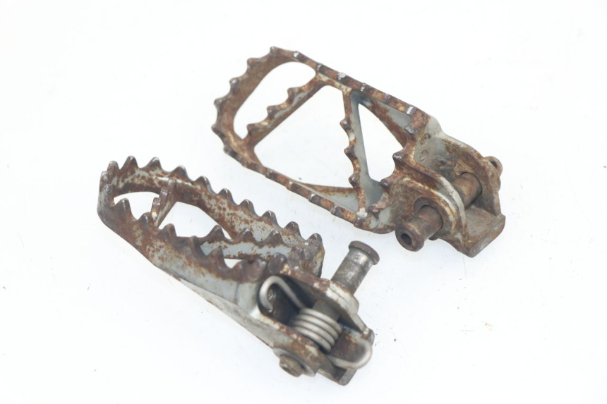 photo de FUSSRASTEN VORN KTM EXC-F EXC F 250 (2005 - 2007)
