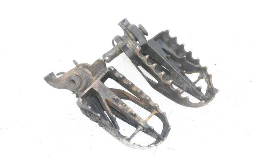 photo de FUSSRASTEN VORN KAWASAKI KX F KXF 450 (2009 - 2011)