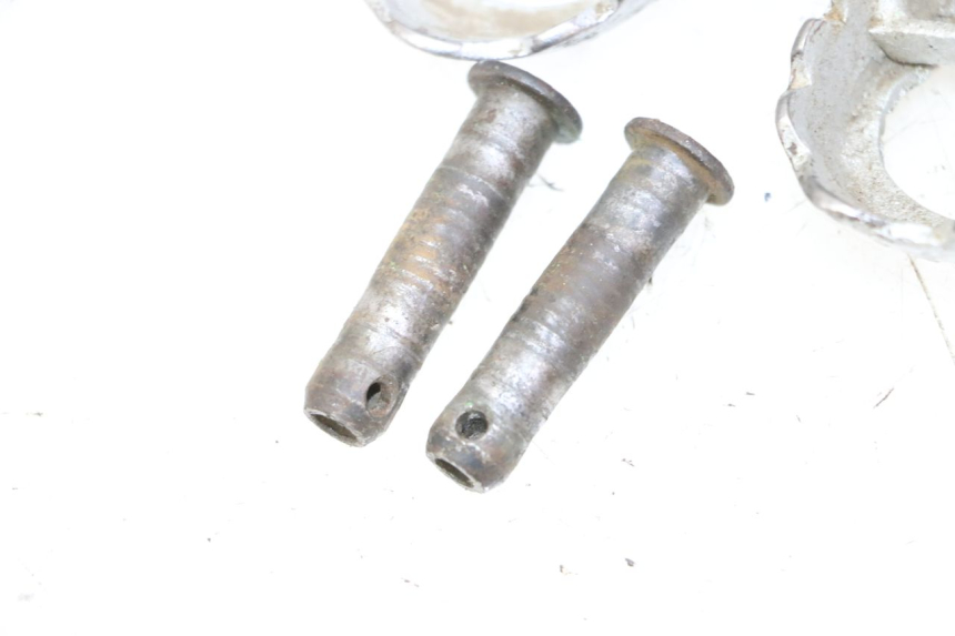 photo de FUSSRASTEN VORN KAWASAKI KX 65 (2000 - 2019)