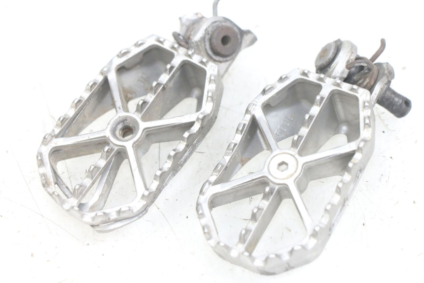 photo de VORDERE FUßRASTENPAAR KAWASAKI KXF KX-F 250 (2012 - 2014)