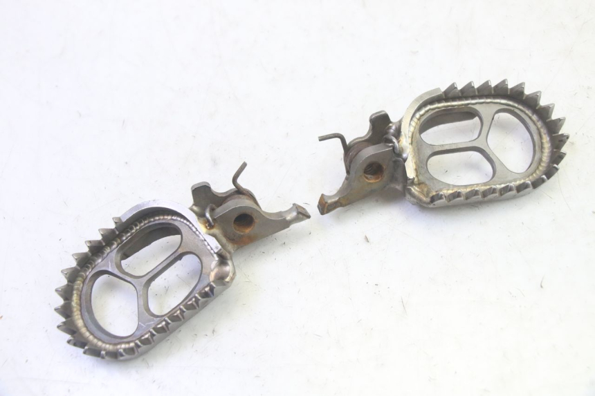 photo de FUSSRASTEN VORN KAWASAKI KXF KX-F 250 (2017 - 2019) - Hauptansicht