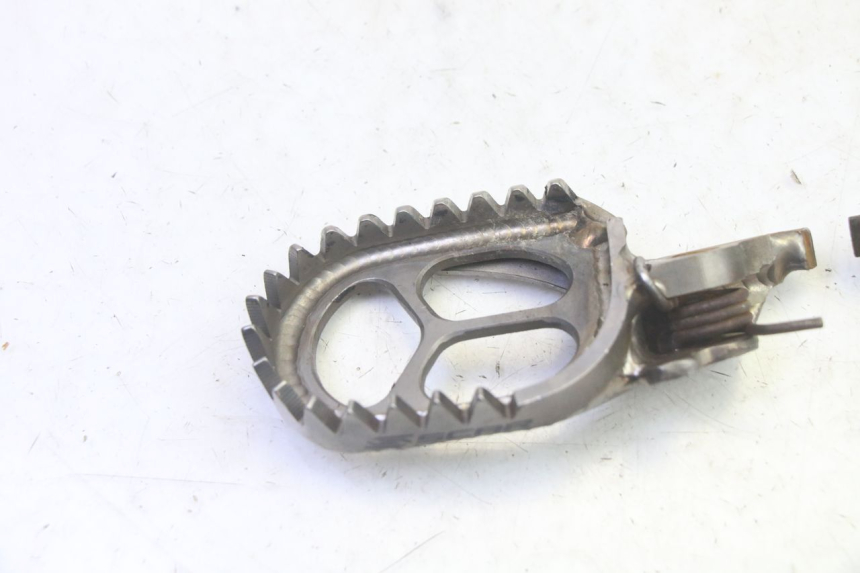 photo de FUSSRASTEN VORN KAWASAKI KXF KX-F 250 (2017 - 2019) - Alternative Perspektive