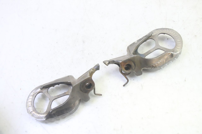 photo de FUSSRASTEN VORN KAWASAKI KXF KX-F 250 (2017 - 2019) - Oberflächenzustand und Material