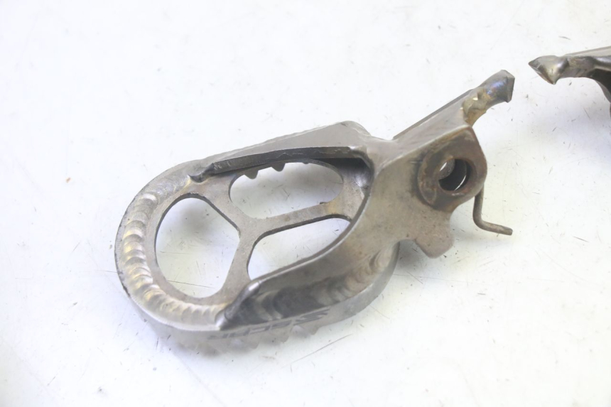 photo de FUSSRASTEN VORN KAWASAKI KXF KX-F 250 (2017 - 2019) - Geprüftes Gebrauchtteil