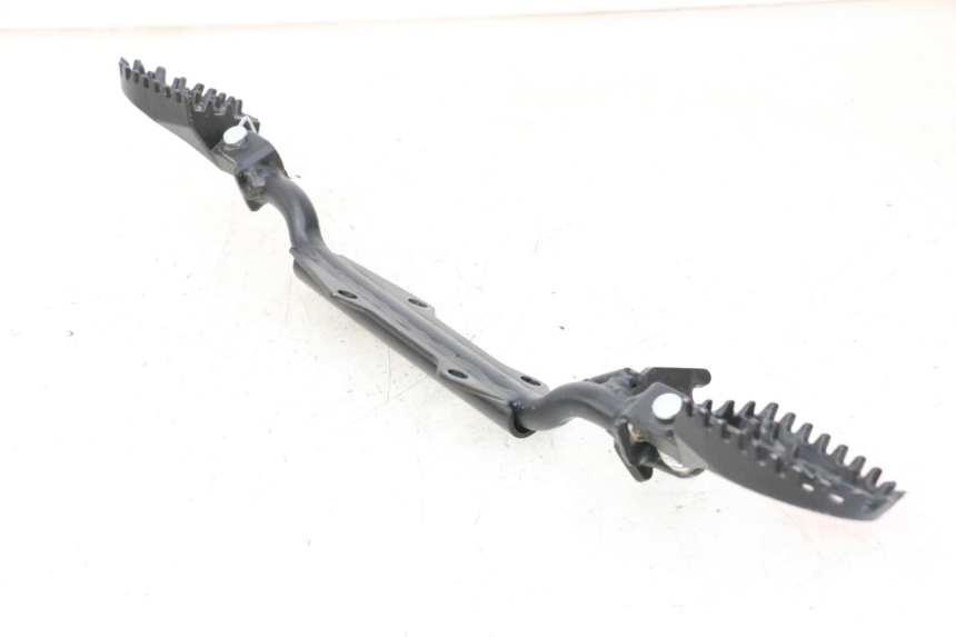 photo de VORDERE FUßRASTENPAAR APOLLO RFZ 125