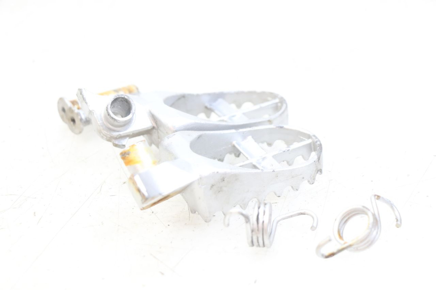 photo de VORDERE FUßRASTENPAAR GAS-GAS SM ROOKIE 50 (2001 - 2005) - Zoom auf Gebrauchszustand