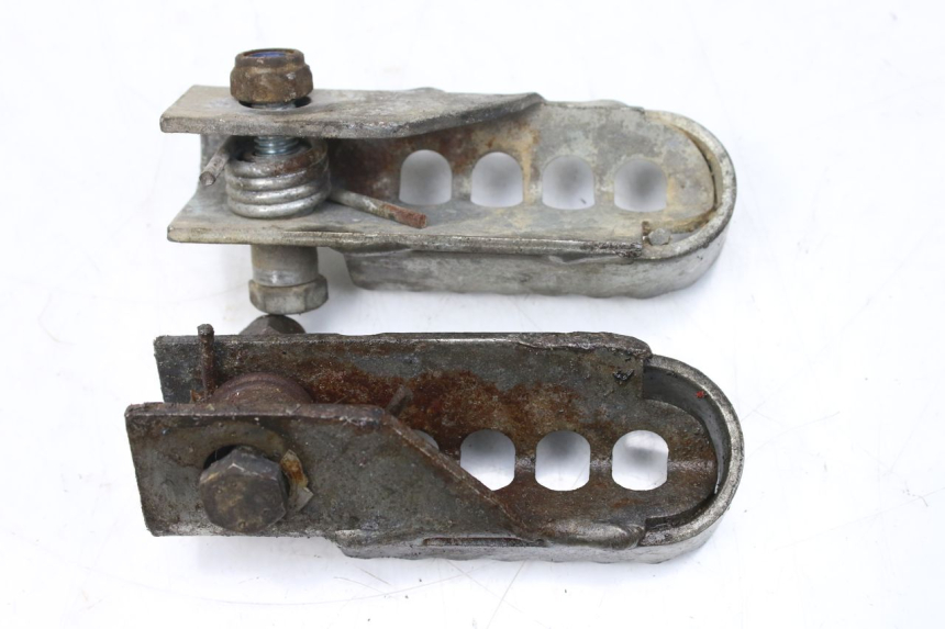 photo de VORDERE FUßRASTENPAAR GILERA SMT SUPERMOTARD 50 (2009 - 2017)