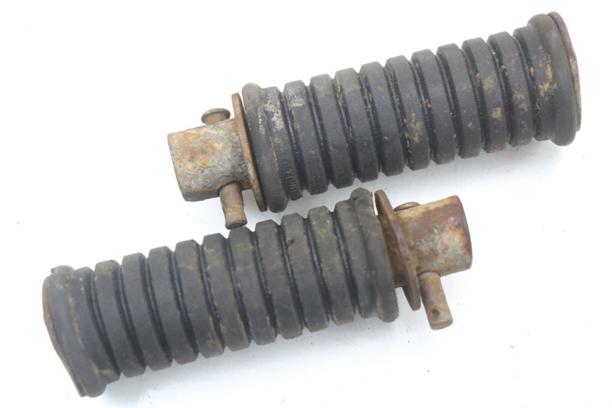 photo de FUSSRASTEN VORN SUZUKI TS X 80 (1984 - 1988)