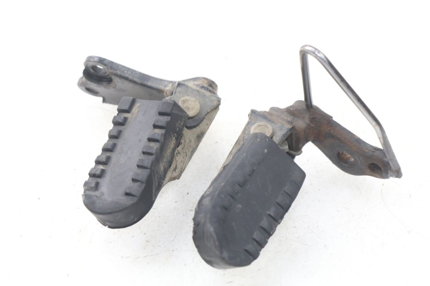 photo de FUSSRASTEN VORN YAMAHA TW 125 (1998 - 2002)