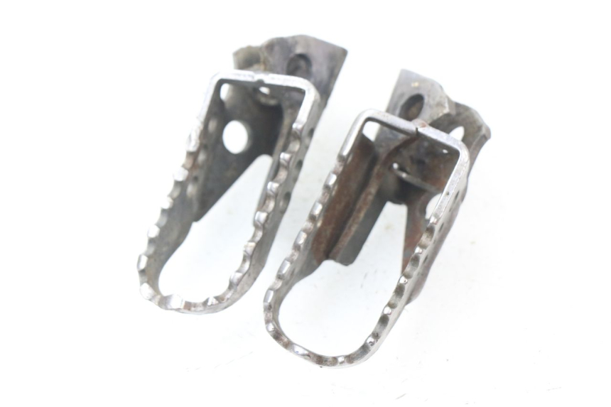 photo de FUSSRASTEN VORN YAMAHA YZ 80 (1998 - 2001)