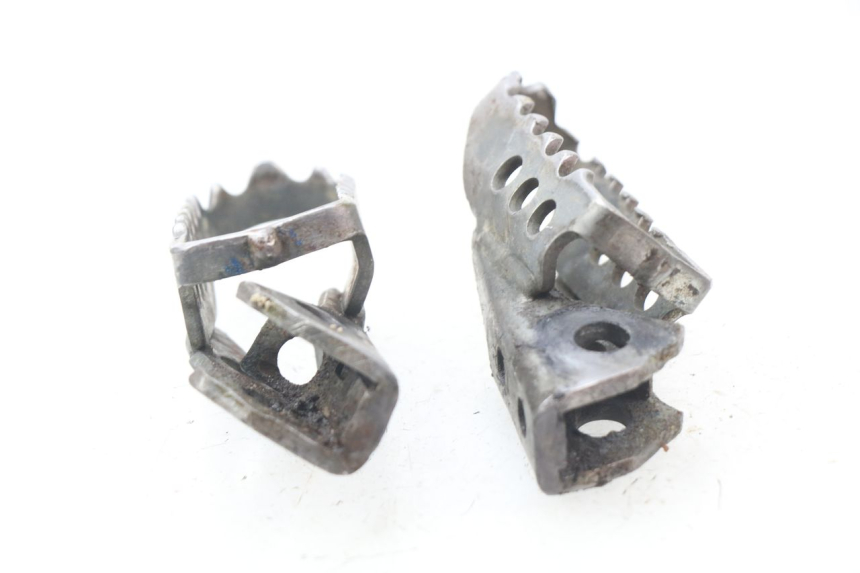 photo de FUSSRASTEN VORN YAMAHA YZ 80 (1998 - 2001)