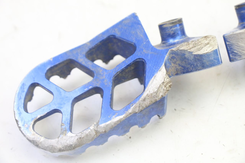 photo de FUSSRASTEN VORN YAMAHA YZ-F YZF 250 (2014 - 2018)