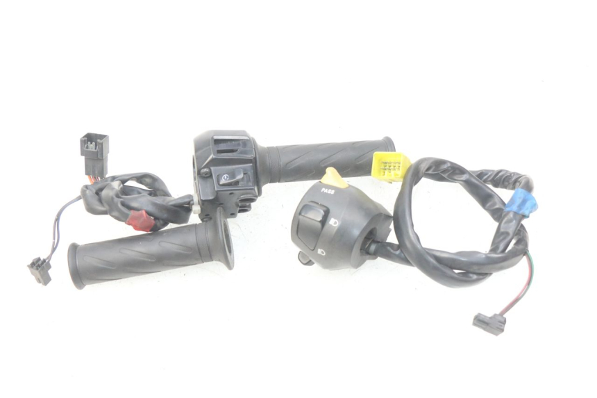 photo de PAAR LENKERENDEN SUZUKI BURGMAN 125 (2007 - 2014) - Detailansicht des Bauteils