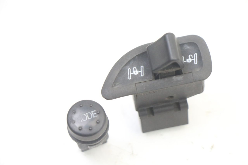 photo de SCHALTER PIAGGIO MP3 LT 400 (2007 - 2012)