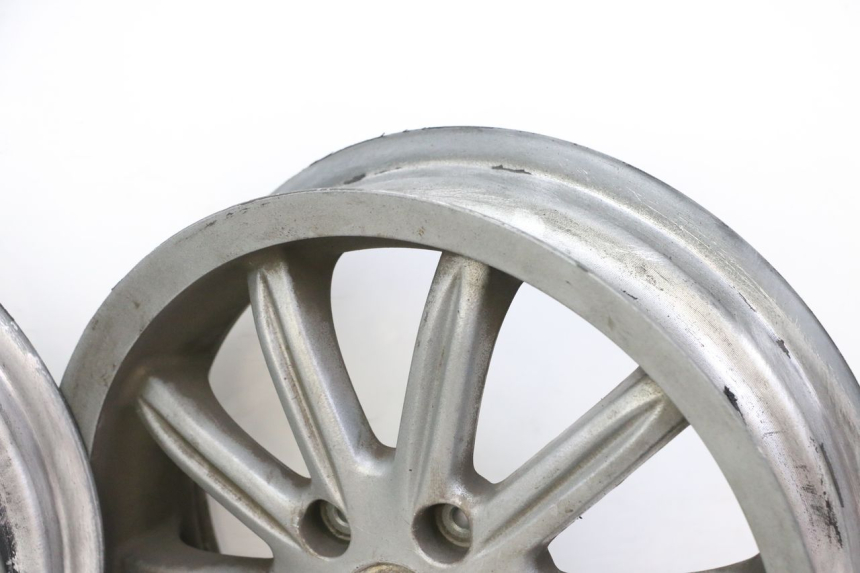 photo de FELGE PAAR PIAGGIO MP3 125 (2006 - 2014)