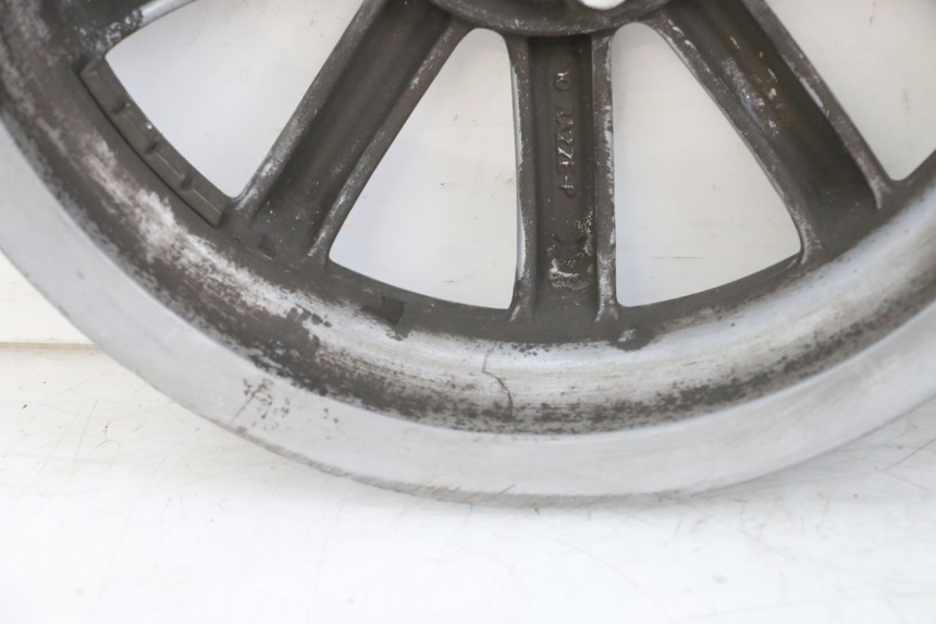 photo de FELGE PAAR PIAGGIO MP3 RL 250 (2007 - 2010) - Hochauflösende Nahaufnahme