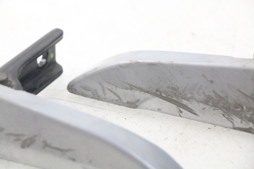 photo de FUSSRASTEN PLATTE HINTEN PIAGGIO LIBERTY IGET 4T 50 (2015 - 2020)