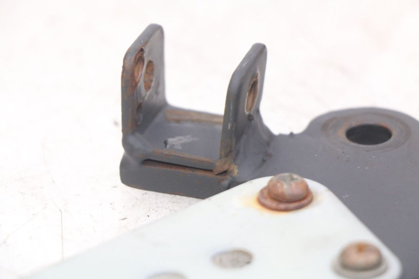 photo de VORDERE FUßRASTENHALTERUNGSSATZ YAMASAKI RAPTOR 50 (2013 - 2018)