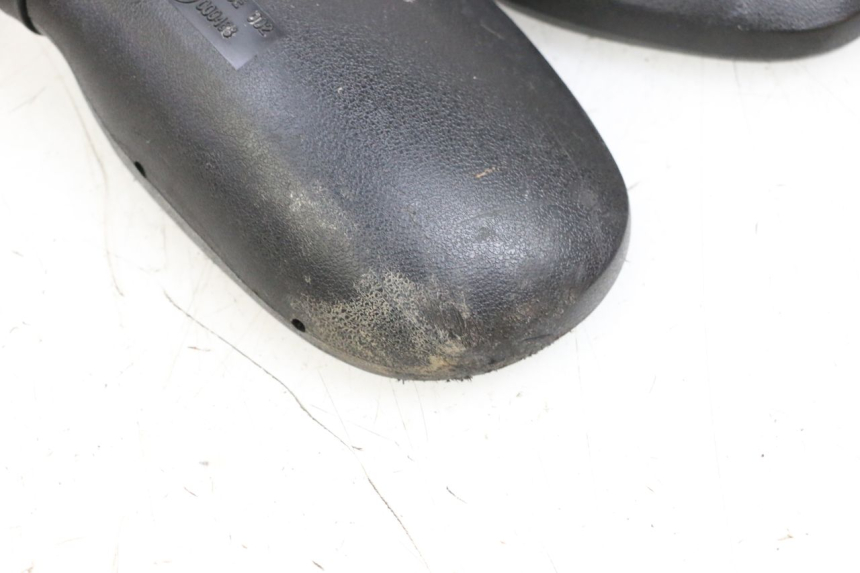 photo de SPIEGEL PAAR MBK FLAME X 125 (2007 - 2016) - Details der Befestigungspunkte