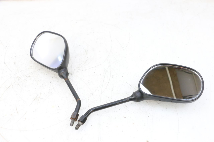 photo de SPIEGEL PAAR NECO TEMPO 4T 50 (2022 - 2026) - Hauptansicht