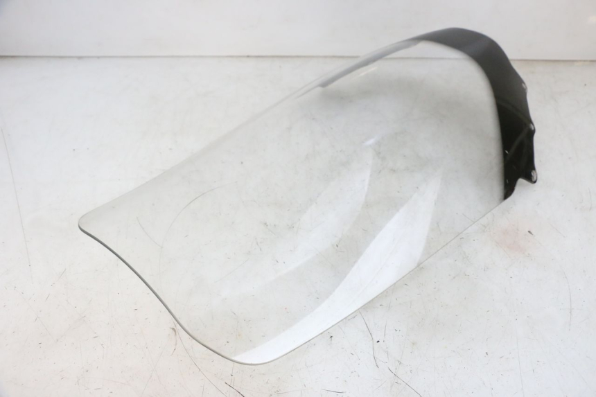 photo de WINDSCHUTZSCHEIBE SUZUKI BURGMAN 125 (2007 - 2014) - Details der Befestigungspunkte