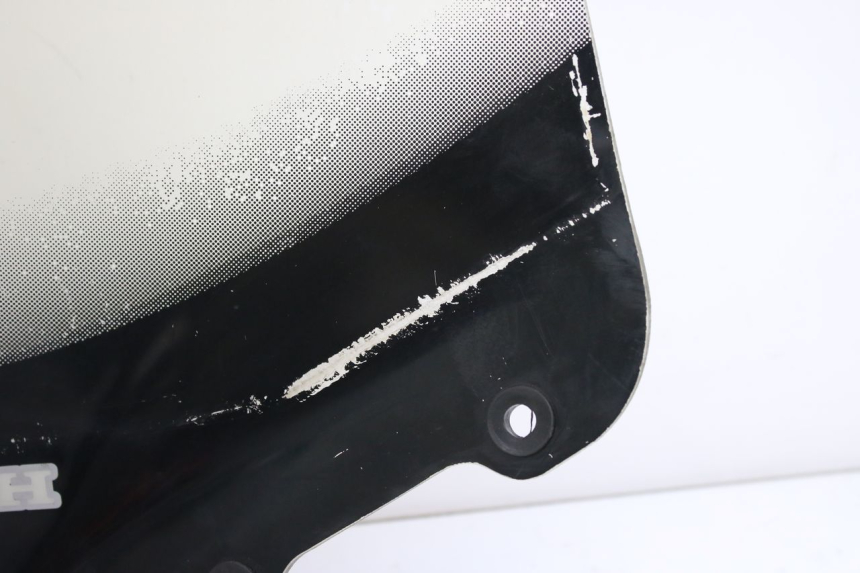 photo de WINDSCHUTZSCHEIBE HONDA FES PANTHEON 125 (2003 - 2007) - Oberflächenzustand und Material