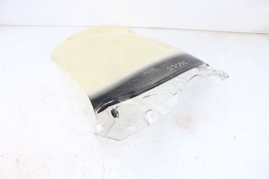 photo de WINDSCHUTZSCHEIBE SYM GTS EVO 125 (2009 - 2013) - Alternative Perspektive