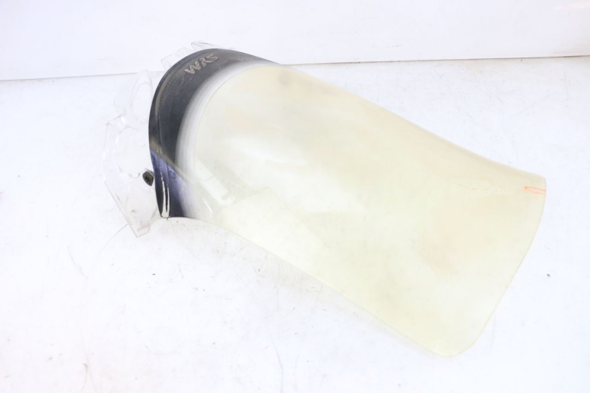 photo de WINDSCHUTZSCHEIBE SYM GTS EVO 125 (2009 - 2013) - Details der Befestigungspunkte