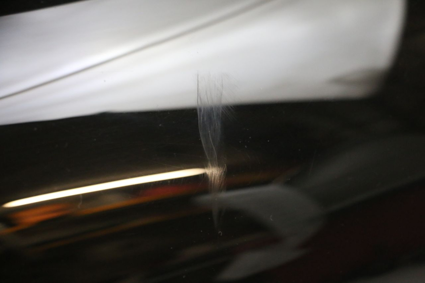 photo de WINDSCHUTZSCHEIBE PIAGGIO MP3 HPE 300 (2019 - 2026) - Technische Nahaufnahme