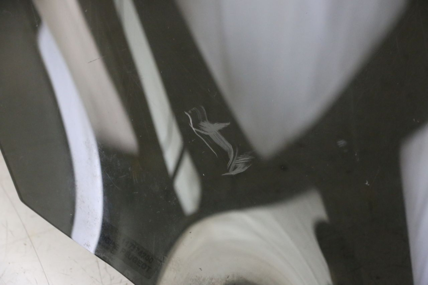 photo de WINDSCHUTZSCHEIBE PEUGEOT CITYSTAR 2T 50 (2018 - 2021)