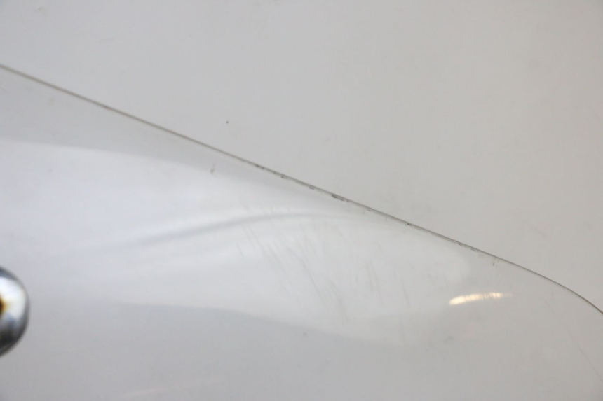 photo de WINDSCHUTZSCHEIBE PIAGGIO VESPA GTS SUPER IE 125 (2009 - 2016) - Hauptansicht