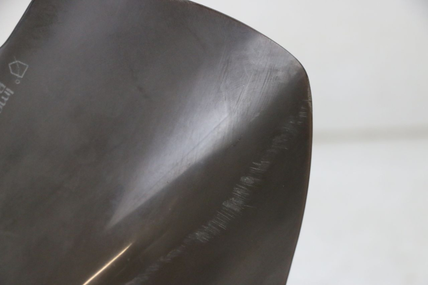 photo de WINDSCHUTZSCHEIBE YAMAHA X-MAX XMAX 125 (2010 - 2013) - Oberflächenzustand und Material