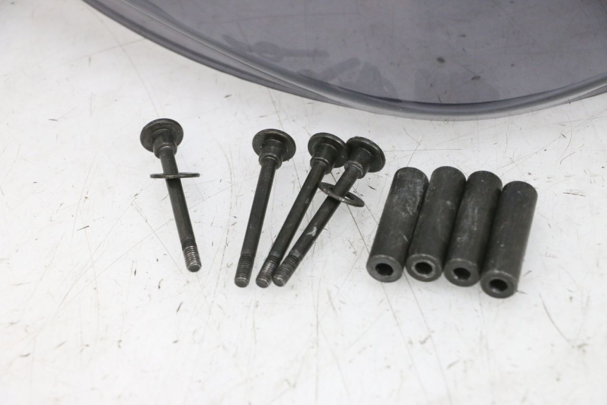 photo de WINDSCHUTZSCHEIBE YAMAHA YP MAJESTY 125 (2002 - 2006) - Profilansicht des Ersatzteils