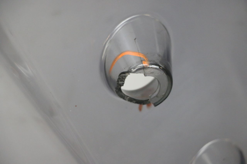 photo de WINDSCHUTZSCHEIBE YAMAHA YP MAJESTY 125 (2002 - 2006) - Zoom auf Gebrauchszustand