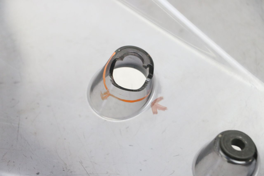 photo de WINDSCHUTZSCHEIBE YAMAHA YP MAJESTY 125 (2002 - 2006) - Technische Nahaufnahme