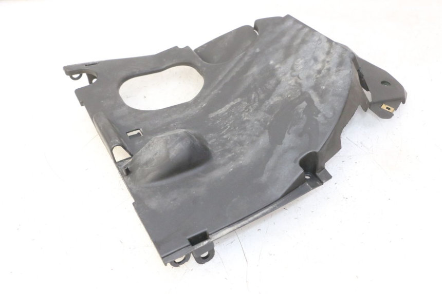 photo de HINTERER RADABDECKUNG KYMCO AGILITY NAKED RENOUVO 2T 50 (2011 - 2018)