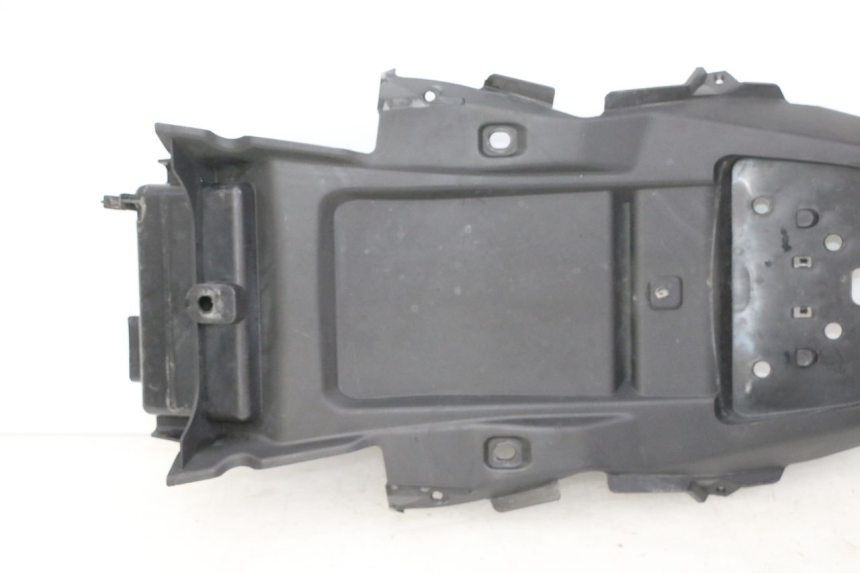 photo de RADHAUS HINTEN SUZUKI GSR 750 (2011 - 2017)