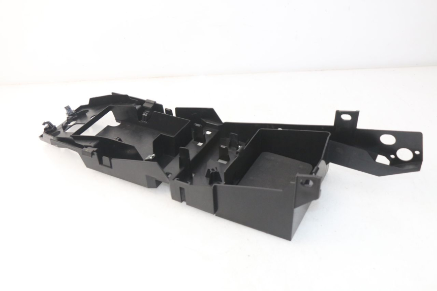 photo de RADHAUS HINTEN YAMAHA FZ8 800 (2010 - 2016)