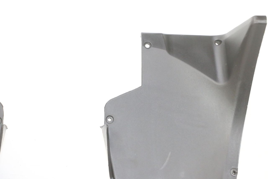 photo de RADHAUS VORNE PIAGGIO MP3 RL 250 (2007 - 2010) - Zoom auf Komponenten