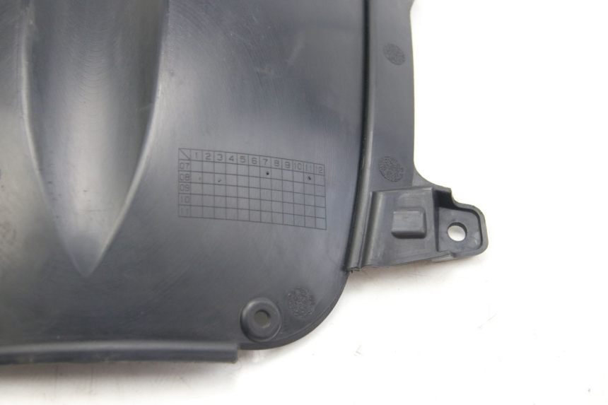 photo de VORDERRADABDECKUNG SUZUKI SIXTEEN 125 (2008 - 2010)