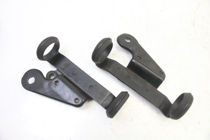 photo de SCHEINWERFER HALTER SUZUKI GS GSE 500 (2001 - 2003)