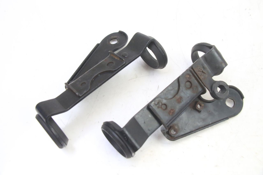 photo de SCHEINWERFER HALTER SUZUKI GS GSE 500 (2001 - 2003)