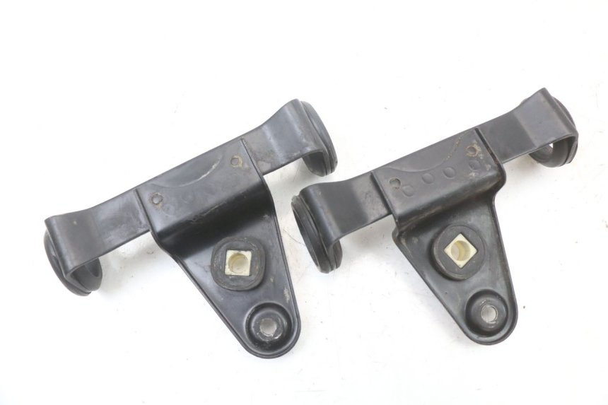 photo de SCHEINWERFER HALTER SUZUKI GSX E 250 (1982 - 1983)