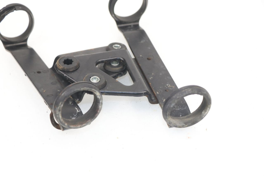 photo de SCHEINWERFER HALTER SUZUKI DR DJEBEL 600 (1985 - 1990)
