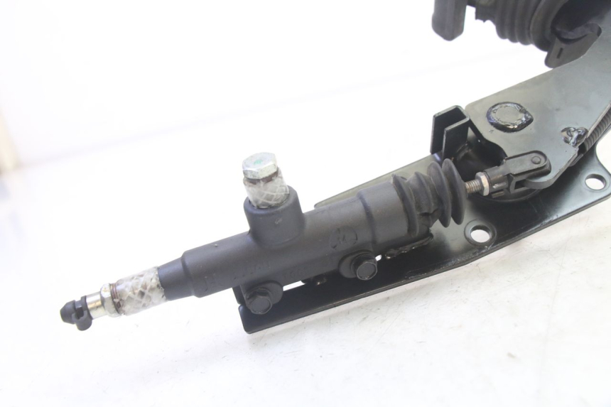 photo de BREMSPEDAL QUADRO 4 4D 350 (2015 - 2018)